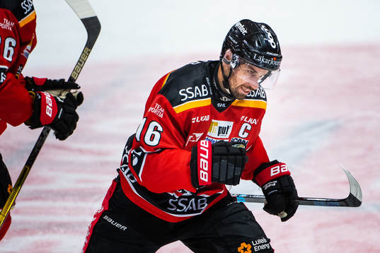 Luleås Niklas Olausson jublar