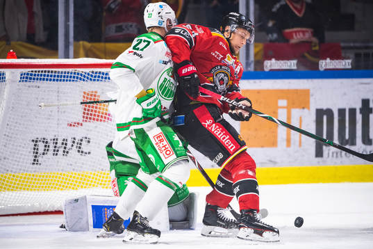 Rögles Jesper Williamsson och Luleås Johan Harju