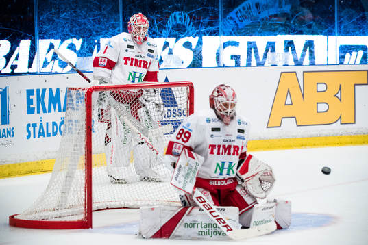 Timrås målvakt Victor Brattström och målvakt Niklas