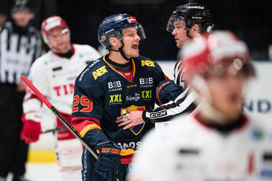 Djurgårdens Sebastian Strandberg reagerar påg domslut