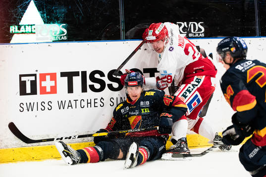Djurgårdens Tom Nilsson och Timrås Morten Madsen