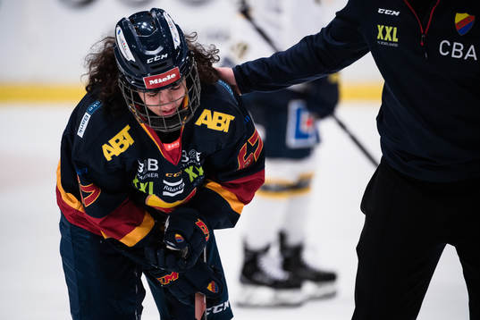 Djurgårdens Mariam El-Mahmadi har ont