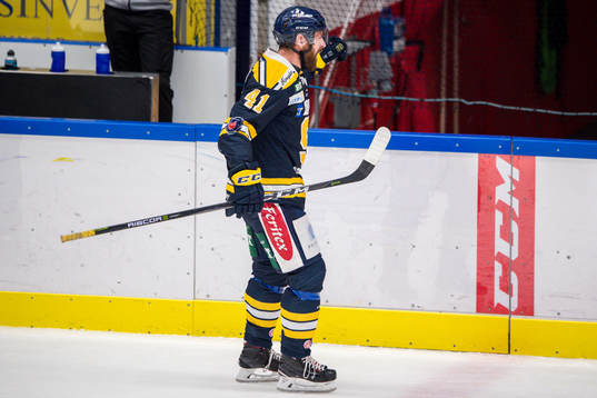Södertäljes Stefan Gråhns jublar