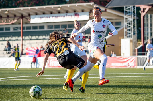 Rosengårds Sanne Troelsgaard Nielsen mot Hammarbys Sejde