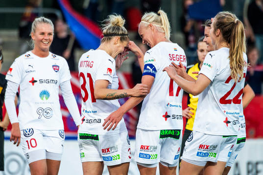 Rosengårds Nellie Lilja, Anja Mittag, Caroline Seger och