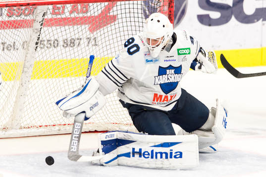 Karlskogas målvakt Olle Eriksson Ek