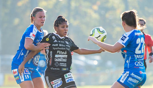 IFK Kalmars Elin Bergkvist och Emma Öjert samt Piteås