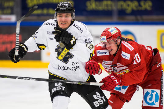 s Max Lindholm och Almtunas Simon Johansson