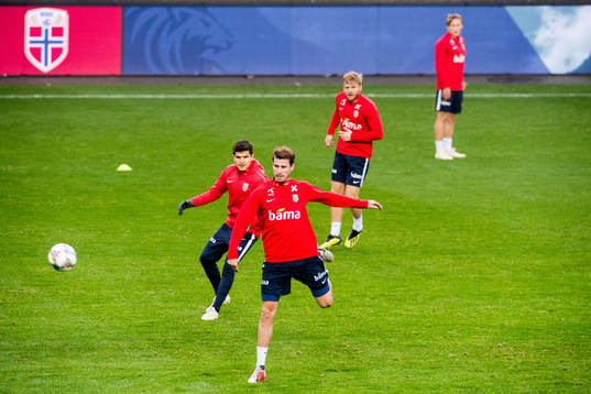 Tarik Elyounoussi, Håvard Nordtveit, Fredrik Midtsjø and