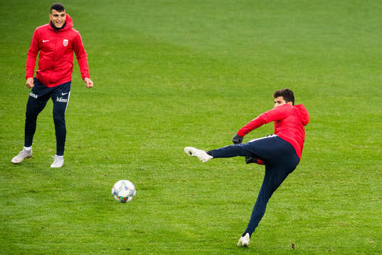 Mohamed Elyounoussi and Tarik Elyounoussi of Norway