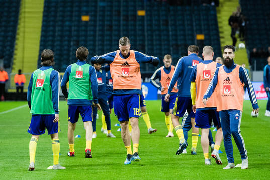 Pontus Jansson and Jimmy Durmaz of Sweden prior the the