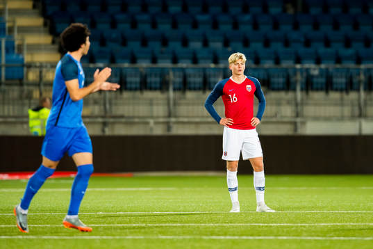 Tobias Borchgrevink Børkeeiet of Norway looks dejected