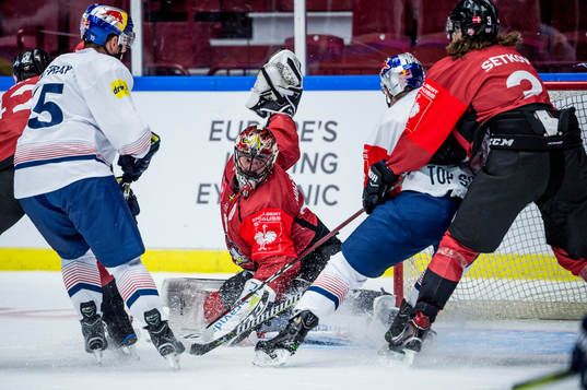 Goalkeeper Cristopher Nihlstorp of Malmö Redhawks