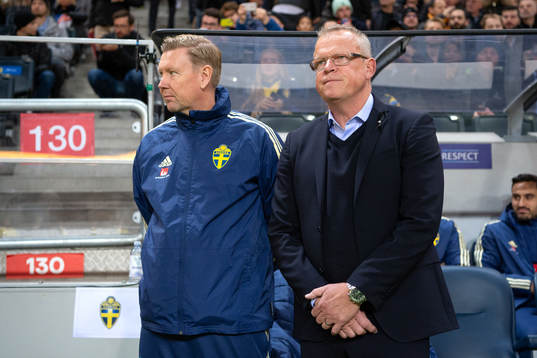 Sweden's assistant coach Peter Wettergren and head coach