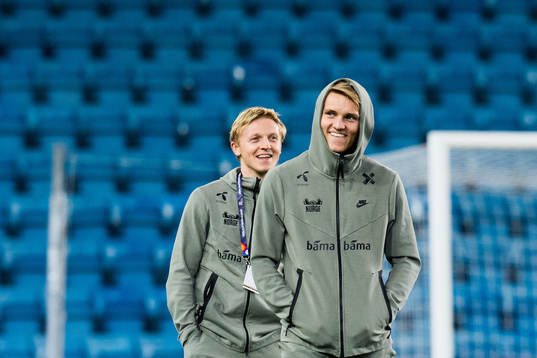 Mats Møller Dæhli and Martin Ødegaard of Norway