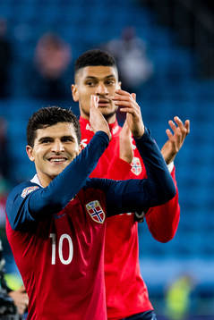 Tarik Elyounoussi and Bjørn Maars Johnsen of Norway