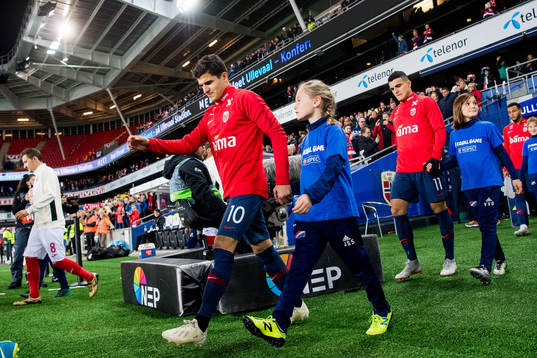 Tarik Elyounoussi of Norway enters the pitch