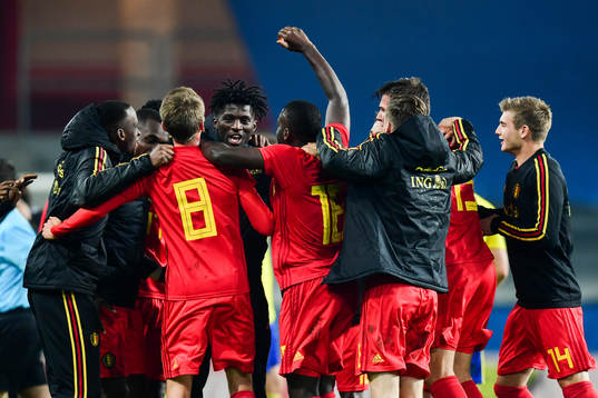 Players of Belgium  celebrates