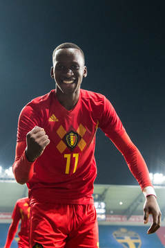 Dodi Lukabakio of Belgium celebrates