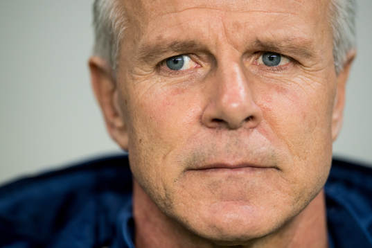 Head coach Roland Nilsson of Sweden