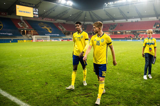 Alexander Isak and Anton Saletros of Sweden looks dejected