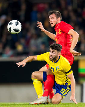 Erdal Rakip of Sweden in action with Jordi Vanlerberghe of