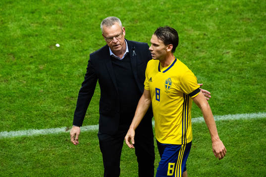 Head coach Janne Andersson and Albin Ekdal of Sweden