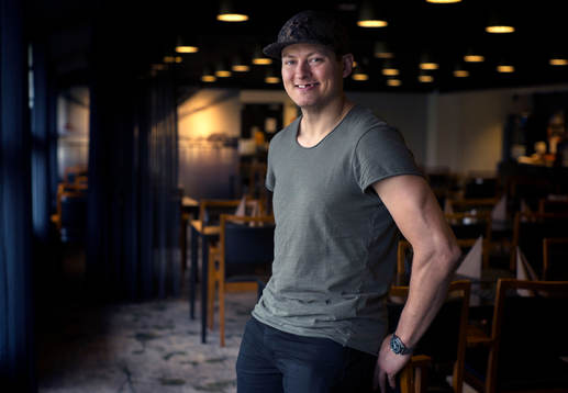 Frölundas nyförvärv, Rhett Rakhshani