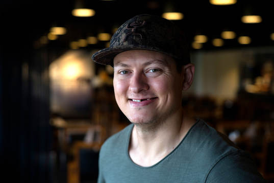 Frölundas nyförvärv, Rhett Rakhshani