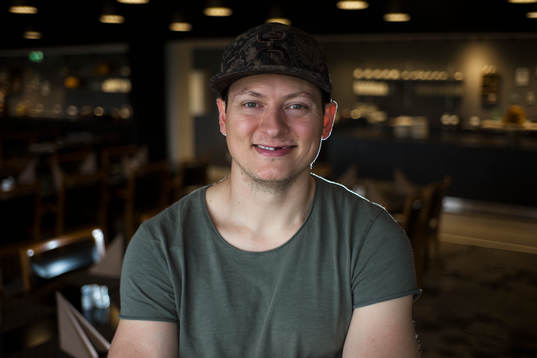 Frölundas nyförvärv, Rhett Rakhshani