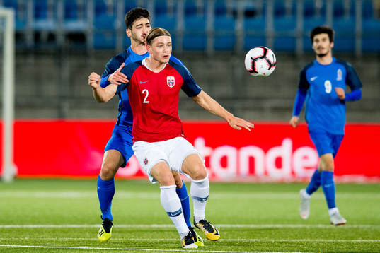 Budag Nasirov of Azerbaijan and Julian Ryerson of Norway