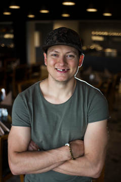 Frölundas nyförvärv, Rhett Rakhshani