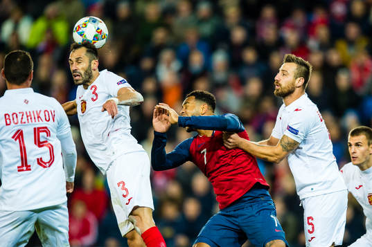 Petar Zanev of Bulgaria and Joshua King of Norway