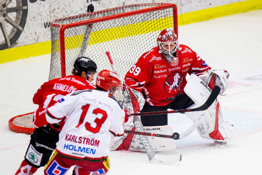 Vita Hästens målvakt Viktor Kokman