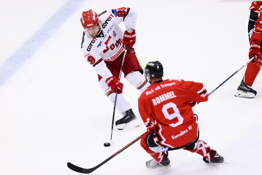Modos Patrik Karlkvist och Vita Hästens Henrik Rommel