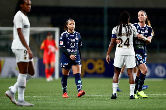 Linköpings Marie-Yasmine Alidou deppar och Kosovare