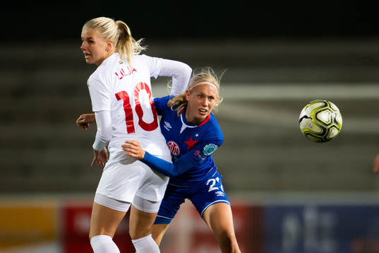 Rosengårds Nellie Lilja och Slavia Tereza Kožárová