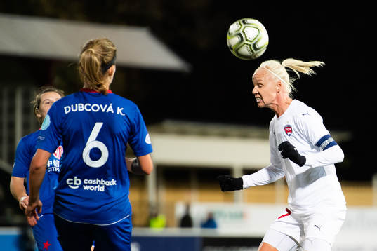 Rosengårds Caroline Seger nickar