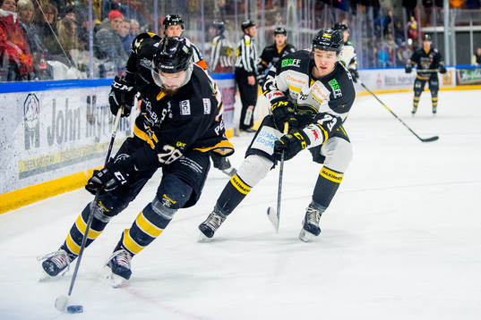 Maximilian Lindskog Petterson of Ringerike and Markus