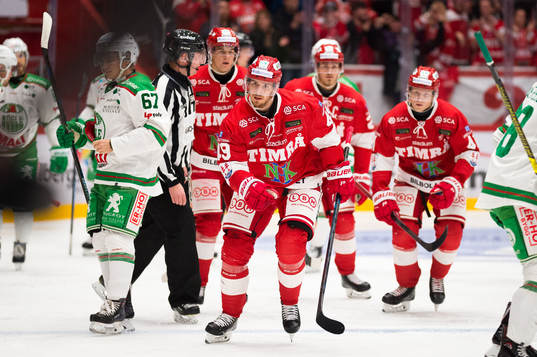 Timrås Sebastian Collberg  jublar