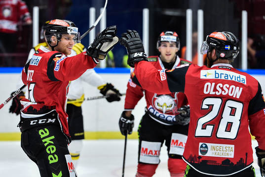 Malmö Redhawks Max Görtz jublar
