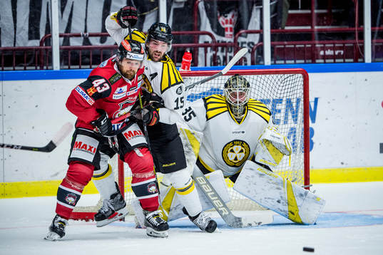 Malmö Redhawks Nichlas Hardt mot Brynäs Simon Bertilsson