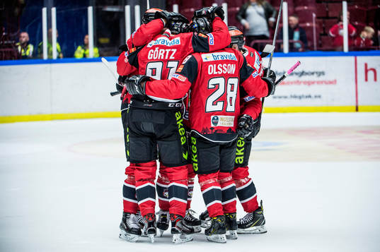 Malmö Redhawks spelare jublar