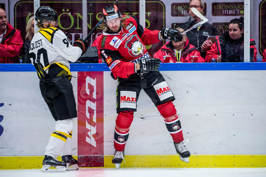 Brynäs Jesper Boqvist mot Malmö Redhawks Stefan Warg
