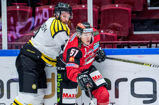 Brynäs Niclas Andersén mot Malmö Redhawks Emil Sylvegård