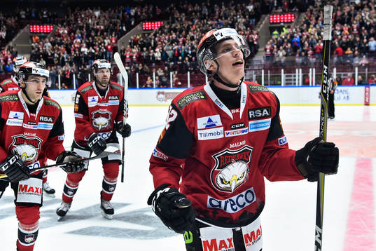 Malmö Redhawks Matias Lassen  jublar