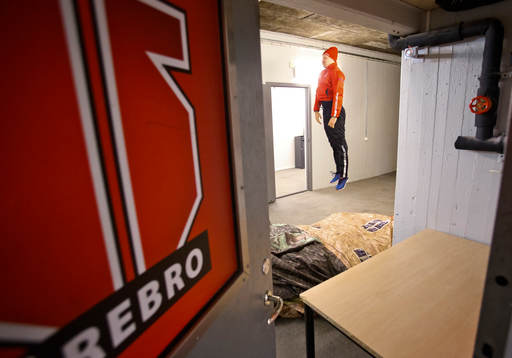 Örebros Marcus Weinstock värmer upp