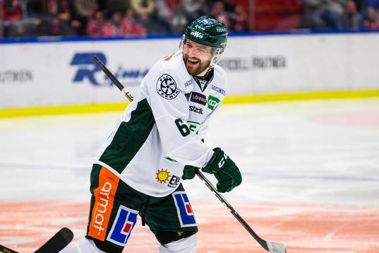 Färjestads Mikael Wikstrand jublar