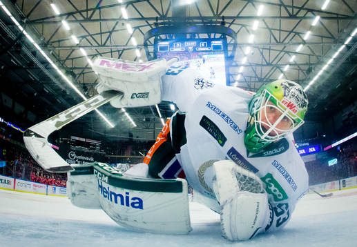 Färjestads målvakt Markus Svensson
