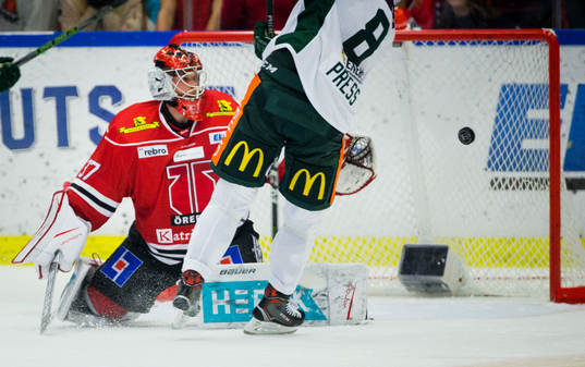 Örebros målvakt Eero Kilpeläinen